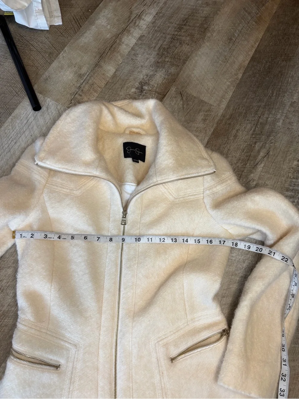 Wool-Blend Cream Zip Front Women's Coat, Tailored Stitching, Zip Pockets